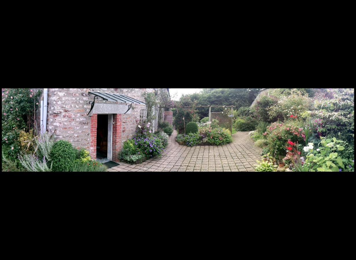 La Haute Gilberdiere Sartilly-Baie-Bocage Exterior foto